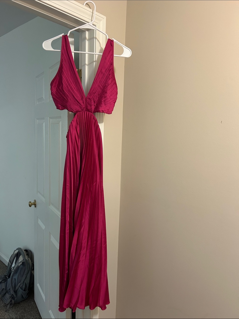 Abercrombie & Fitch Deep V Fuchsia Maxi Dress